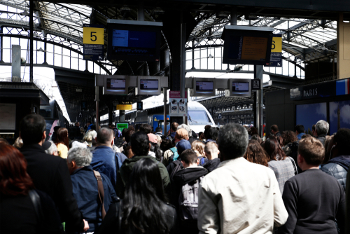 Demain les transports feront grève et ma ligne de métro sera fermée. Mon entreprise ne propose pas de télétravail. Que devrais-je faire ?